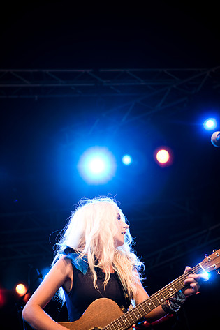 2009-06-27 - Jonna Lee från Peace & Love, Borlänge