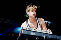 2009-07-02 - The Sounds från Arvikafestivalen, Arvika