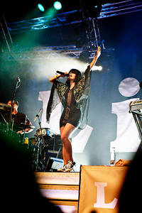 2009-07-04 - Lily Allen från Roskildefestivalen, Roskilde