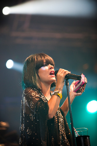 2009-07-04 - Lily Allen från Roskildefestivalen, Roskilde