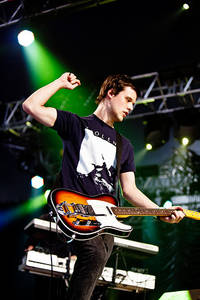 2009-07-05 - White Lies från Roskildefestivalen, Roskilde