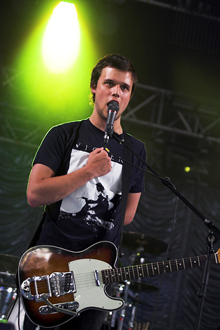 2009-07-05 - White Lies från Roskildefestivalen, Roskilde