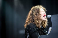 2009-07-09 - Regina Spektor från Hultsfredsfestivalen, Hultsfred