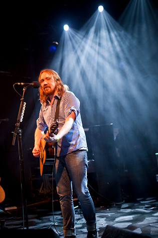 2009-07-09 - Lars Winnerbäck från Hultsfredsfestivalen, Hultsfred