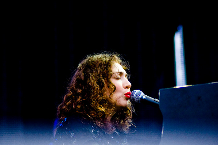 2009-07-09 - Regina Spektor från Hultsfredsfestivalen, Hultsfred
