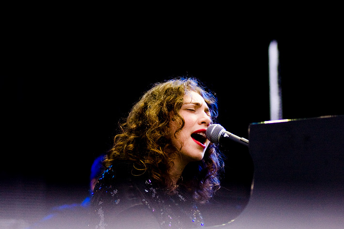 2009-07-09 - Regina Spektor från Hultsfredsfestivalen, Hultsfred