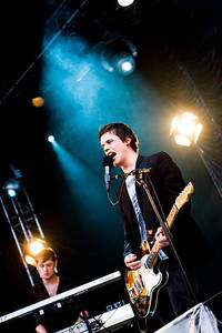 2009-07-09 - White Lies från Hultsfredsfestivalen, Hultsfred