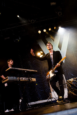 2009-07-09 - White Lies från Hultsfredsfestivalen, Hultsfred