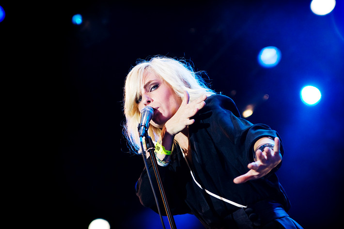 2009-07-10 - The Sounds från Hultsfredsfestivalen, Hultsfred