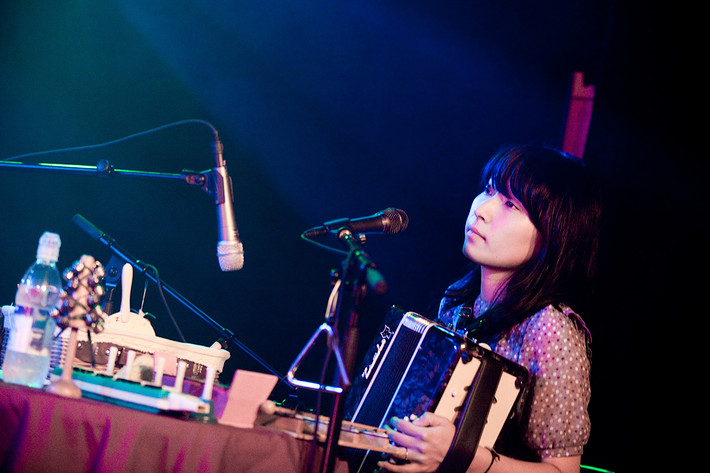 2009-07-10 - Shugo Tokumaru från Debaser Strand, Stockholm