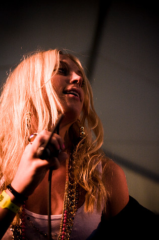 2009-07-11 - Cleo & Syster Sol från Hultsfredsfestivalen, Hultsfred
