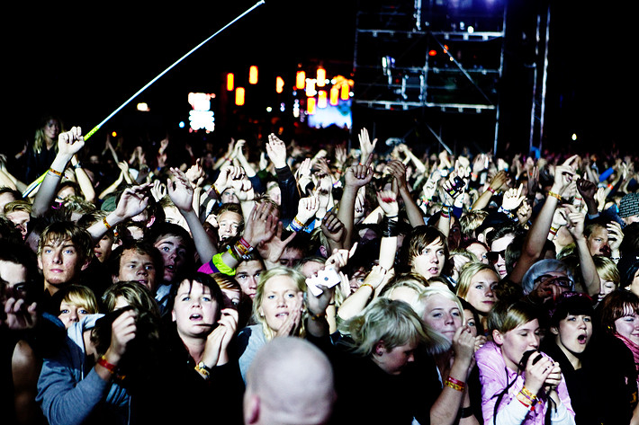 2009-07-10 - The Sounds från Hultsfredsfestivalen, Hultsfred