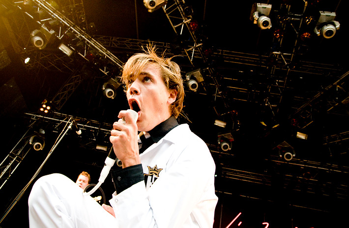 2009-07-18 - The Hives från Sonisphere, Hultsfred