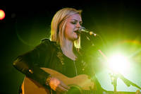 2009-08-01 - Amy Macdonald från Storsjöyran, Östersund