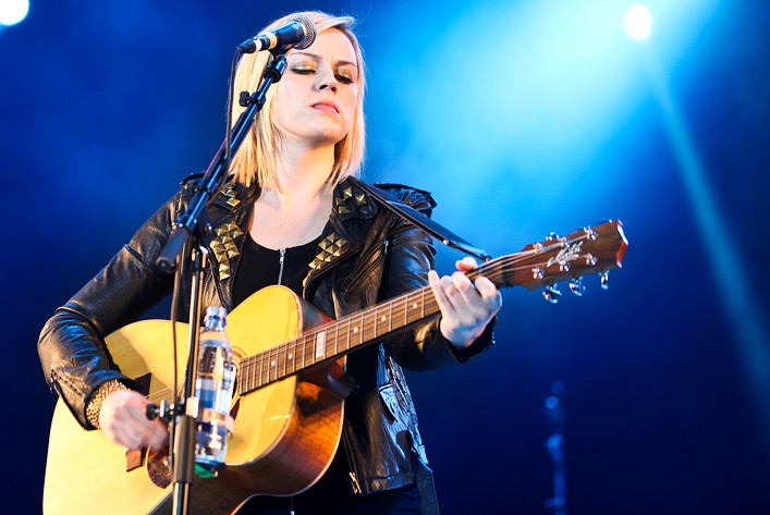 2009-08-01 - Amy Macdonald från Storsjöyran, Östersund