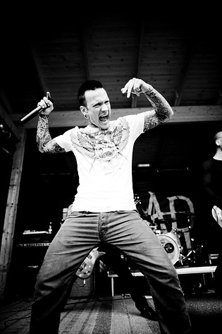 2009-07-30 - Dead By April från Emmabodafestivalen, Emmaboda