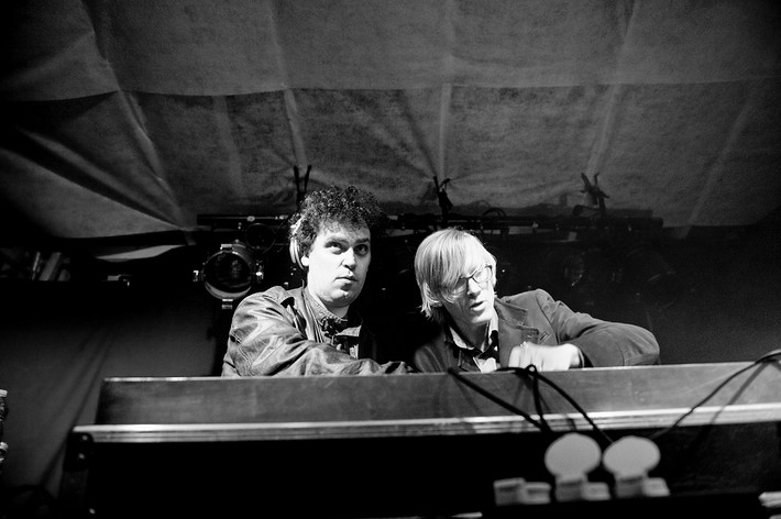 2009-07-30 - Simian Mobile Disco från Emmabodafestivalen, Emmaboda