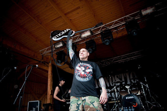 2009-08-01 - Agnostic Front från Emmabodafestivalen, Emmaboda