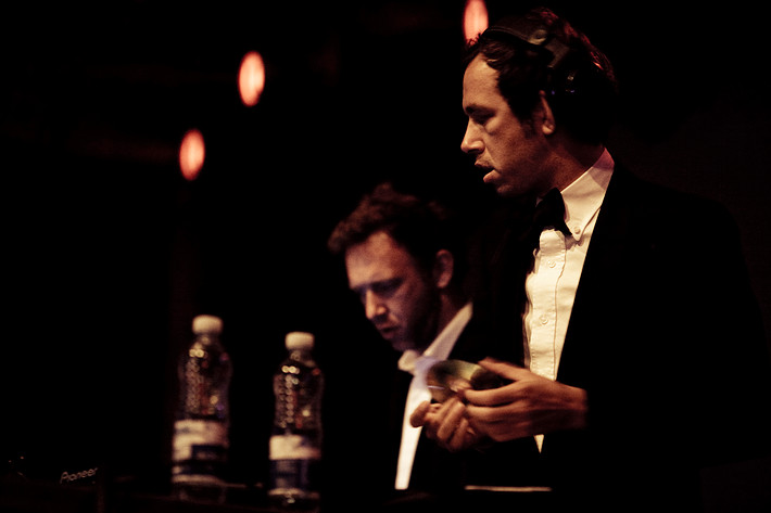 2009-07-30 - 2manydjs från Emmabodafestivalen, Emmaboda
