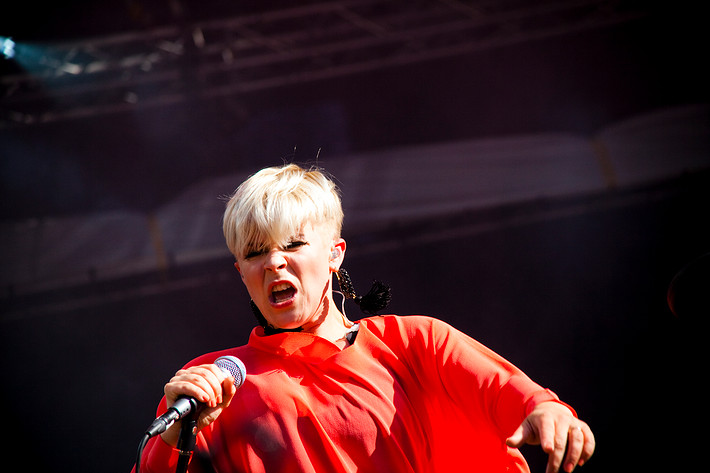 2009-08-14 - Robyn från Way Out West, Göteborg
