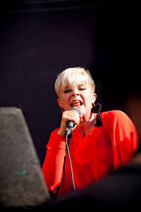 2009-08-14 - Robyn från Way Out West, Göteborg