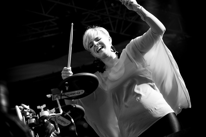 2009-08-14 - Robyn från Way Out West, Göteborg