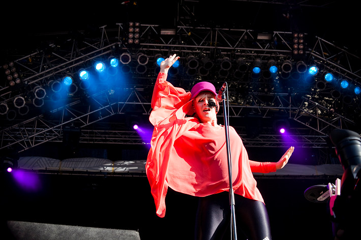 2009-08-14 - Robyn från Way Out West, Göteborg