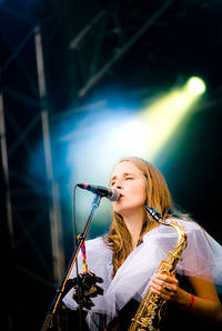 2009-08-15 - Jenny Wilson från Way Out West, Göteborg