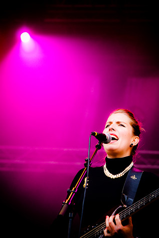 2009-08-15 - Jenny Wilson från Way Out West, Göteborg 2009-08-15 - Jenny Wilson från Way Out West, Göteborg