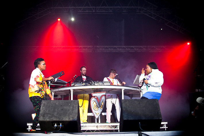 2009-08-15 - Basement Jaxx från Way Out West, Göteborg