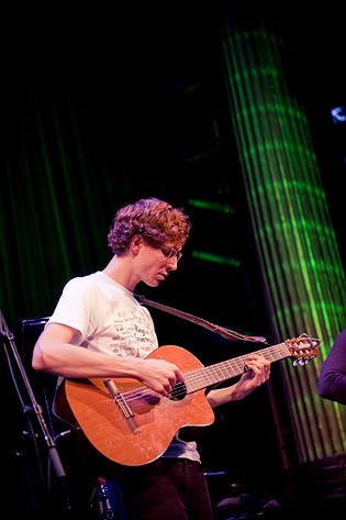 2009-10-03 - Kings of Convenience från Nalen, Stockholm