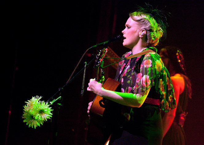 2009-10-04 - Ane Brun från Lorensbergsteatern, Göteborg