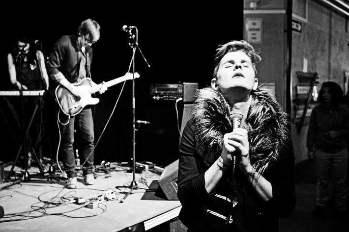 2009-10-31 - Love & Happiness från Rookiefestivalen, Hultsfred