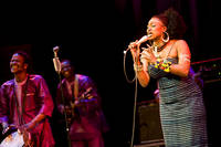 2009-11-06 - Oumou Sangaré från Konserthuset, Stockholm