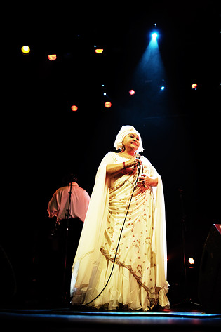 2009-11-08 - Esma Redzepova från Södra Teatern, Stockholm