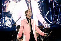 2009-11-14 - Cliff Richard & The Shadows från Malmö Arena, Malmö