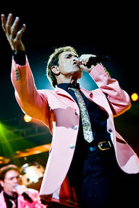 2009-11-20 - Cliff Richard & The Shadows från Globen, Stockholm