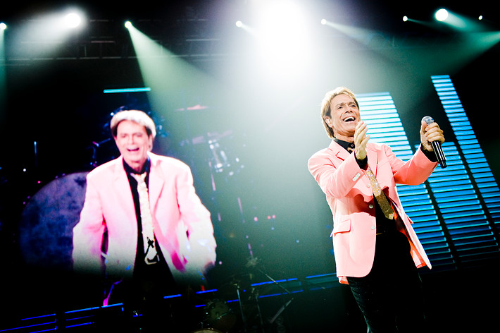 2009-11-20 - Cliff Richard & The Shadows från Globen, Stockholm