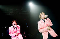 2009-11-20 - Cliff Richard & The Shadows från Globen, Stockholm