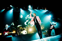 2009-11-20 - Cliff Richard & The Shadows från Globen, Stockholm