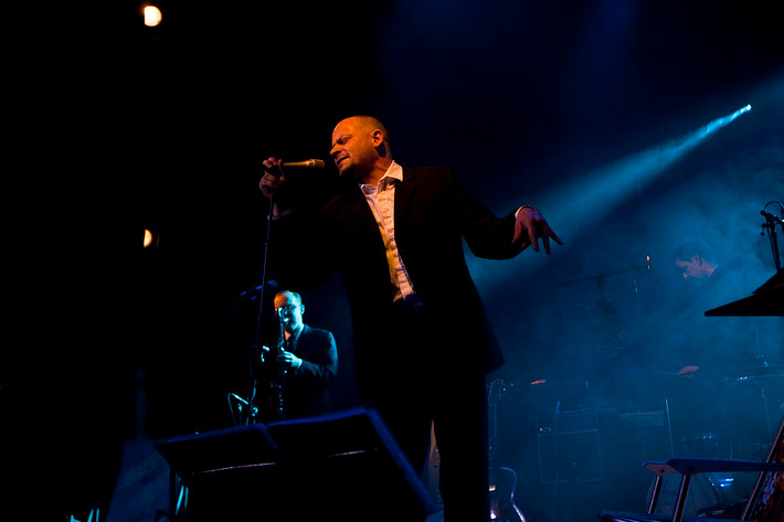 2009-11-21 - Bad Liver & Hans Brustna Hjärtan från Södra Teatern, Stockholm