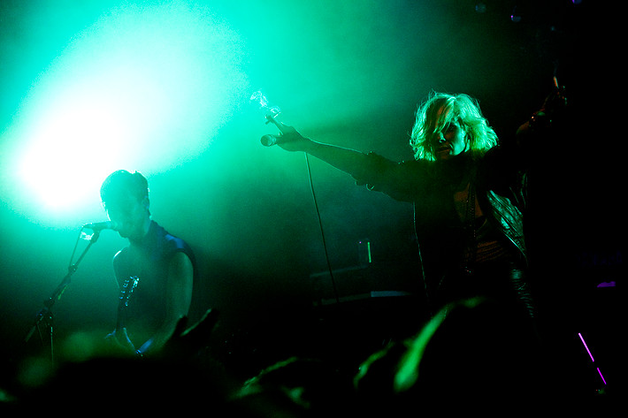 2009-11-17 - The Sounds från Melkweg, Amsterdam