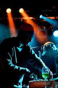 2009-11-25 - Anti Pop Consortium från Debaser Slussen, Stockholm