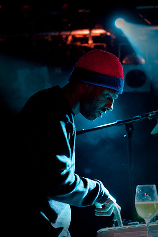 2009-11-25 - Anti Pop Consortium från Debaser Slussen, Stockholm