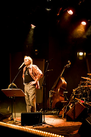 2009-11-26 - Peter Carlsson & Blå Grodorna från Scalateatern, Stockholm