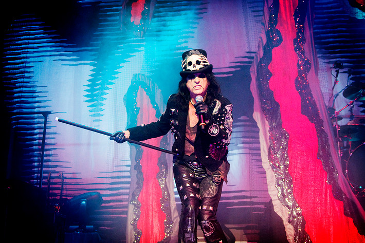 2009-12-15 - Alice Cooper från Bombardier Arena, Västerås