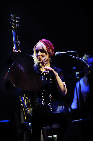 2009-12-16 - Lisa Ekdahl från Cirkus, Stockholm