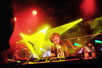 2009-12-17 - Lorentz & Sakarias från Debaser Strand, Stockholm