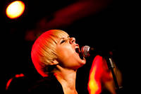 2009-12-18 - The Bombettes från Guitars, Umeå