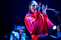 2010-01-06 - Jenny Wilson & Tensta Gospel Choir från Dramaten, Stockholm